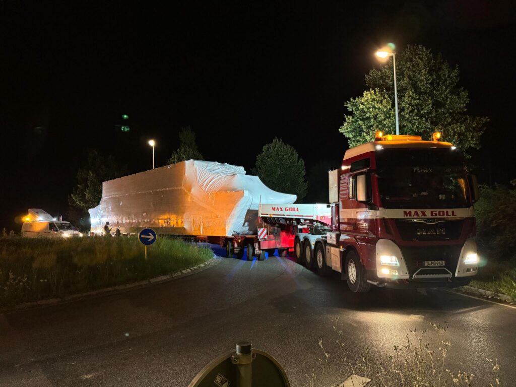 Effizienter Schwerlastumschlag für Internationale Projektlogistik